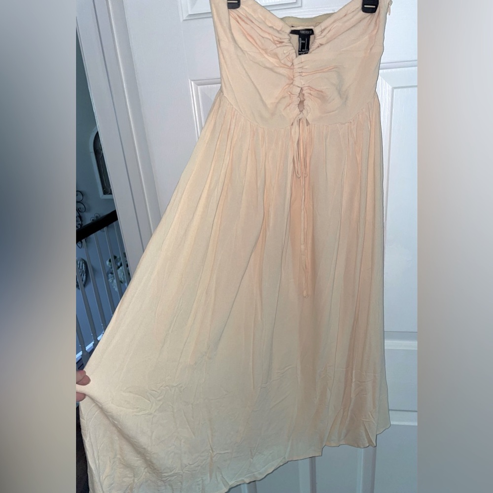 Forever 21 Strapless Peach Dress NWOT